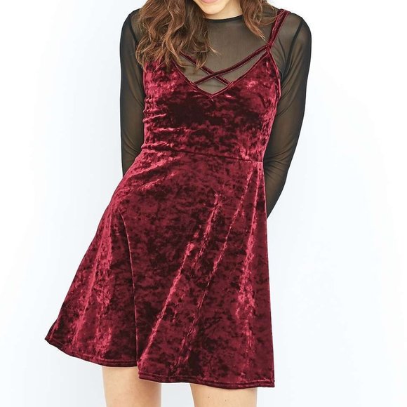 GREY Crushed Velvet Dress - Pins and Needles Urban Outfitters - Picture 3 of 8